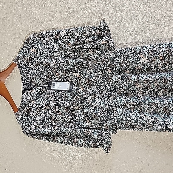 VERO Moda Floral Dress - Picture 2 of 10